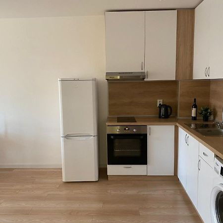 Brand New Apartment With Outdoor Swimming Pool 바르나 외부 사진