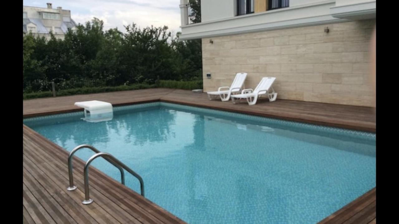 Brand New Apartment With Outdoor Swimming Pool 바르나 외부 사진